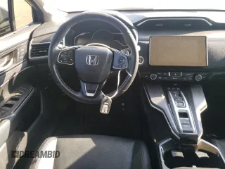 2018 Honda Clarity Touring with VIN JHMZC5F39JC019173, listed as a Copart auction lot 66970772 with 28,674 mi miles. Bid and sale history available at carsss.com. Image 9.