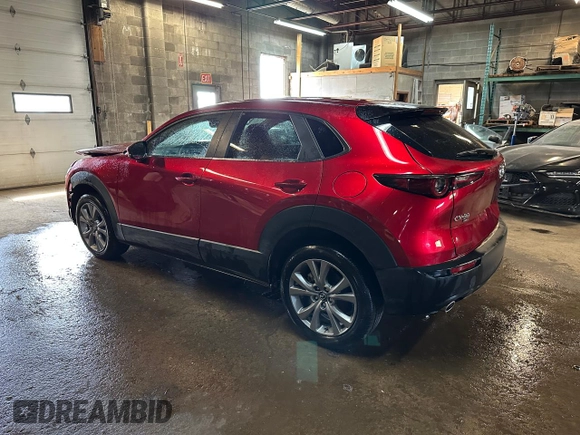 2024 Mazda CX-30 S Preferred z VIN 3MVDMBCM7RM695957, wystawiony jako Copart lot #61629925 z przebiegiem 21 752 mil mil oraz Szkoda całkowita • Salvage title. Historia ofert i sprzedaży dostępna na DreamBid. Obrazek 4.