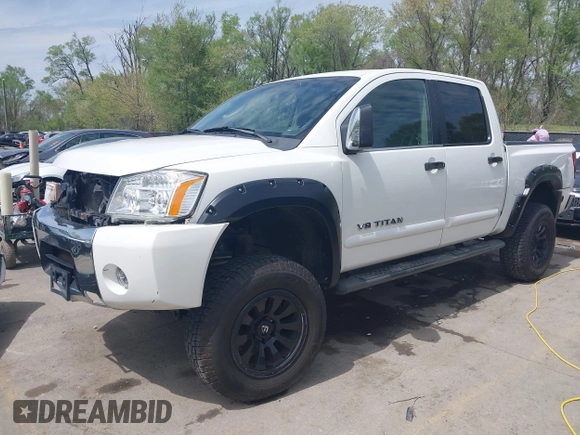 2005 Nissan Titan LE with VIN 1N6AA07BX5N525048, listed as a IAAI auction lot 41984150 with 242,321 mi miles. Bid and sale history available at carsss.com. Image 19.