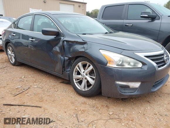 2013 Nissan Altima SV with VIN 1N4AL3AP8DC103069, listed as a IAAI auction lot 41934574 with 222,875 mi miles and . Bid and sale history available at carsss.com. Image 1.
