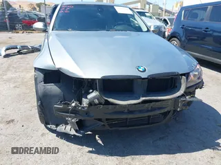 2008 BMW 3 Series 328i с VIN WBAVA375X8NL44470, выставлен на аукционе IAAI как лот 42677310 с пробегом 184 171 миль миль и . История ставок и продаж доступна на DreamBid. Изображение 6.