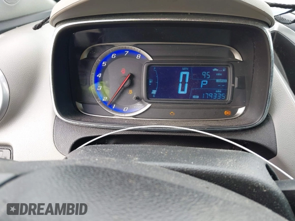2015 Chevrolet Trax LS with VIN KL7CJKSB8FB087564, listed as a IAAI auction lot 41646208 with 179,335 mi miles. Bid and sale history available at carsss.com. Image 7.