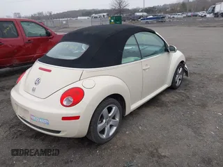 2006 Volkswagen Beetle with VIN 3VWSF31Y16M318144, listed as a IAAI auction lot 41554903 with 126,984 mi miles and . Bid and sale history available at DreamBid. Image 4.