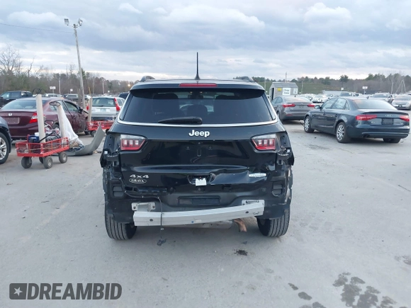 2018 Jeep Compass Altitude with VIN 3C4NJDBB9JT115080, listed as a IAAI auction lot 40751109 with 104,129 mi miles and . Bid and sale history available at carsss.com. Image 17.