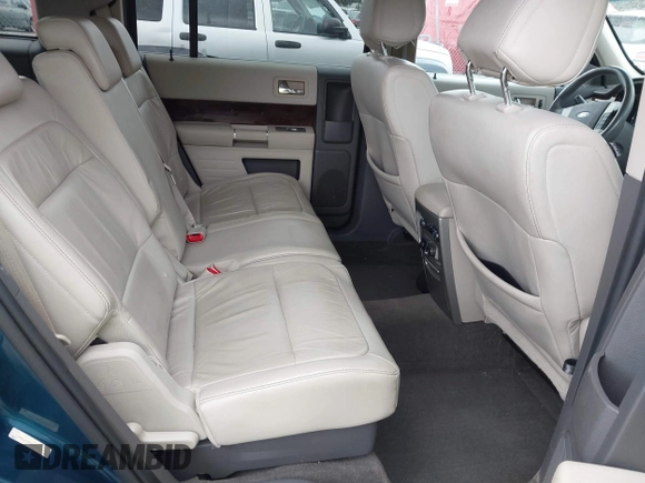 2011 Ford Flex SEL with VIN 2FMGK5CC5BBD11397, listed as a IAAI auction lot 41761523 with 130,392 mi miles. Bid and sale history available at carsss.com. Image 8.