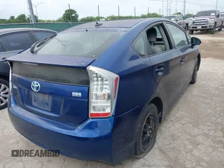 2010 Toyota Prius II with VIN JTDKN3DU9A0026476, listed as a IAAI auction lot 42128972 with Not Provided miles. Bid and sale history available at carsss.com. Image 4.