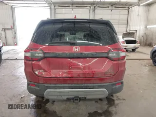 2024 Honda Pilot TrailSport with VIN 5FNYG1H62RB015787, listed as a IAAI auction lot 41261818 with 39,324 mi miles. Bid and sale history available at carsss.com. Image 17.