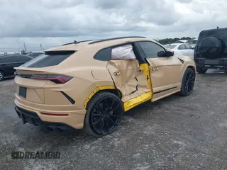 2022 Lamborghini Urus z VIN ZPBUA1ZL3NLA18265, wystawiony jako IAAI lot #40675659 z przebiegiem 46 439 mil mil oraz . Historia ofert i sprzedaży dostępna na DreamBid. Obrazek 4.