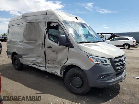 2024 Mercedes-Benz Sprinter with VIN W1Y4NBHY0RT168737, listed as a Copart auction lot 59453224 with 5,717 mi miles and Salvage Title. Bid and sale history available at DreamBid. Image 4.