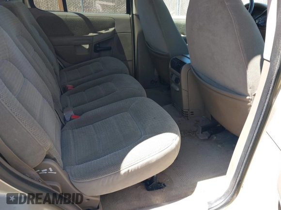 2002 Ford Explorer XLT with VIN 1FMDU63E32ZB26170, listed as a IAAI auction lot 42170224 with 174,244 mi miles and . Bid and sale history available at DreamBid. Image 8.