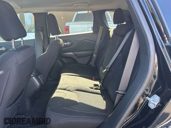 2019 Jeep Cherokee Latitude with VIN 1C4PJLCB6KD376370, listed as a IAAI auction lot 42399705 with 90,194 mi miles and . Bid and sale history available at DreamBid. Image 1.