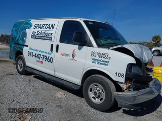 2020 GMC Savana Cargo Van with VIN 1GTW7AFG9L1217383, listed as a IAAI auction lot 41469537 with 85,439 mi miles. Bid and sale history available at carsss.com. Image 1.