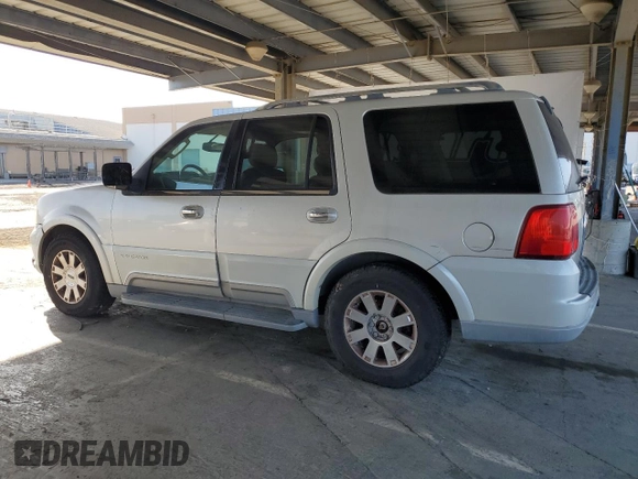 2004 Lincoln Navigator Luxury with VIN 5LMFU28R34LJ41588, listed as a Copart auction lot 59228125 with 200,699 mi miles and Clean title. Bid and sale history available at DreamBid. Image 2.