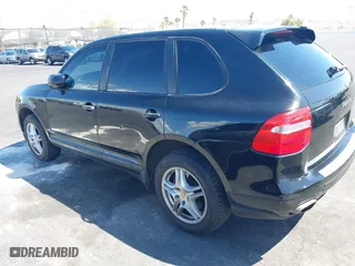 2008 Porsche Cayenne with VIN WP1AA29P58LA10223, listed as a IAAI auction lot 41964019 with 165,777 mi miles. Bid and sale history available at carsss.com. Image 3.