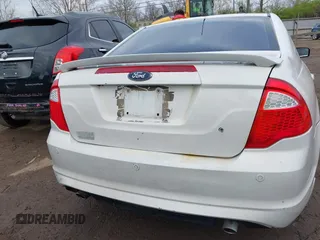 2011 Ford Fusion SEL with VIN 3FAHP0JG9BR245009, listed as a IAAI auction lot 41898112 with 1 mi miles. Bid and sale history available at carsss.com. Image 16.