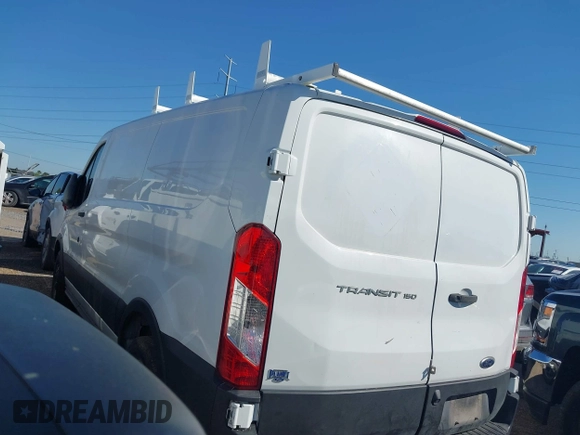2019 Ford Transit z VIN 1FTYE1YM2KKA11865, wystawiony jako IAAI lot #42057856 z przebiegiem 71 214 mil mil oraz . Historia ofert i sprzedaży dostępna na DreamBid. Obrazek 3.