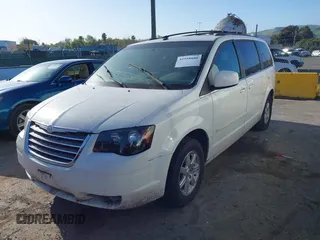 2008 Chrysler Town & Country Touring with VIN 2A8HR54P48R629297, listed as a IAAI auction lot 41958080 with 130,046 mi miles. Bid and sale history available at carsss.com. Image 2.