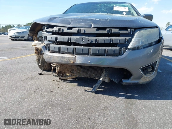 2010 Ford Fusion SEL with VIN 3FAHP0JG4AR165129, listed as a IAAI auction lot 41871968 with 171,211 mi miles. Bid and sale history available at carsss.com. Image 6.