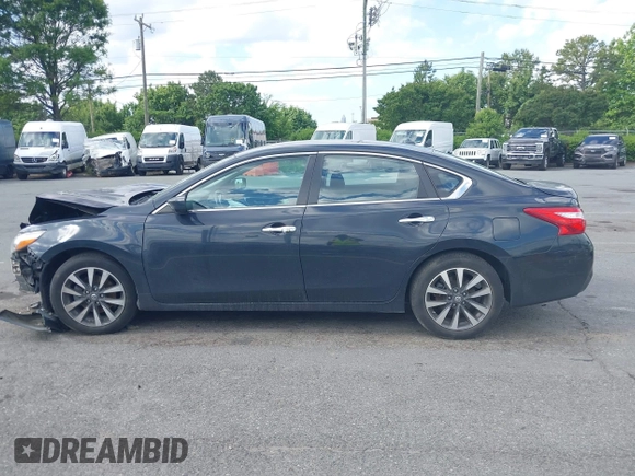 2017 Nissan Altima SL z VIN 1N4AL3AP0HC112371, wystawiony jako IAAI lot #42185520 z przebiegiem 97 781 mil mil oraz . Historia ofert i sprzedaży dostępna na DreamBid. Obrazek 14.