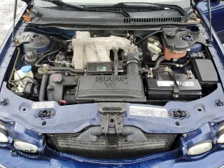 2004 Jaguar X-Type with VIN SAJEA51C74WE00833, listed as a Copart auction lot 49952155 with 109,254 mi miles and Non Repairable. Bid and sale history available at DreamBid. Image 11.