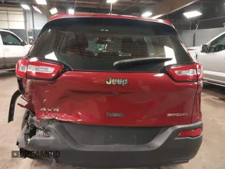 2014 Jeep Cherokee Sport z VIN 1C4PJMABXEW243290, wystawiony jako IAAI lot #42343160 z przebiegiem 170 000 mil mil oraz . Historia ofert i sprzedaży dostępna na DreamBid. Obrazek 16.