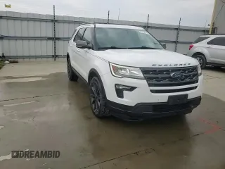 2019 Ford Explorer XLT with VIN 1FM5K8D88KGB05292, listed as a Copart auction lot 59758145 with 97,353 mi miles and Salvage title. Bid and sale history available at DreamBid. Image 14.