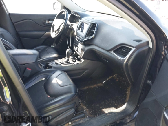 2019 Jeep Cherokee Latitude Plus with VIN 1C4PJMLBXKD229927, listed as a IAAI auction lot 42238552 with 90,984 mi miles and . Bid and sale history available at DreamBid. Image 5.