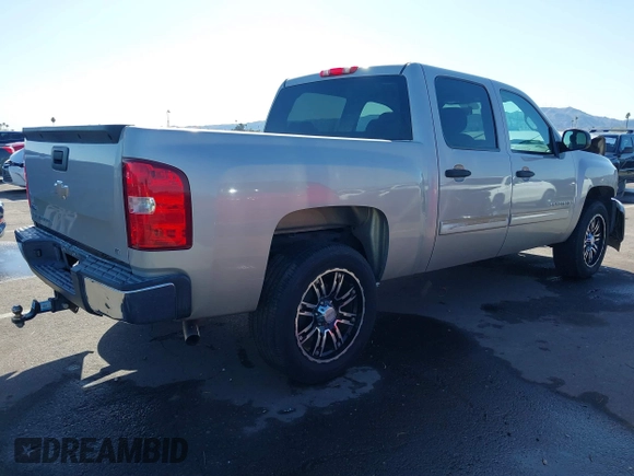 2009 Chevrolet Silverado 1500 LT with VIN 3GCEC23019G120466, listed as a IAAI auction lot 41754684 with 119,330 mi miles. Bid and sale history available at carsss.com. Image 4.