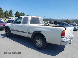 2000 Toyota Tundra SR5 with VIN 5TBRT341XYS089919, listed as a IAAI auction lot 42214956 with 357,048 mi miles and . Bid and sale history available at DreamBid. Image 3.