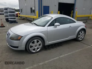 2000 Audi TT z VIN TRUUC28N5Y1051090, wystawiony jako Copart lot #49100195 z przebiegiem 221 669 mil mil oraz Tytuł czysty. Historia ofert i sprzedaży dostępna na DreamBid. Obrazek 1.