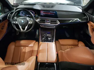 2021 BMW X5 xDrive40i with VIN 5UXCR6C06M9E05140, listed as a Copart auction lot 52402475 with 47,869 mi miles and Salvage title. Bid and sale history available at DreamBid. Image 8.