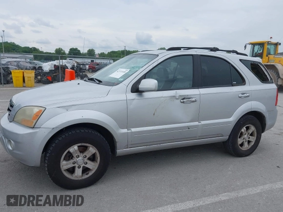 2007 Kia Sorento LX z VIN KNDJC736775716198, wystawiony jako IAAI lot #42372109 z przebiegiem 186 948 mil mil oraz . Historia ofert i sprzedaży dostępna na DreamBid. Obrazek 6.