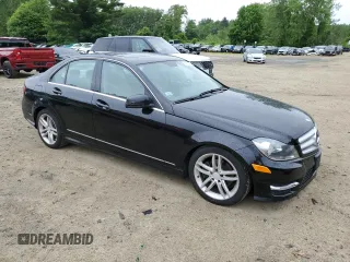 2012 Mercedes-Benz C 300 Sport with VIN WDDGF8BB1CR227522, listed as a Copart auction lot 60677295 with 107,619 mi miles and Clean title. Bid and sale history available at DreamBid. Image 4.