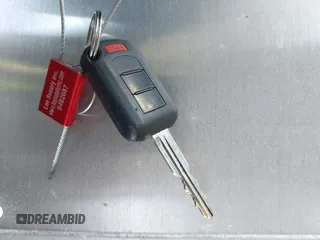 2018 Mitsubishi Outlander ES z VIN JA4AZ3A35JZ058407, wystawiony jako IAAI lot #41428922 z przebiegiem 141 701 mil mil oraz . Historia ofert i sprzedaży dostępna na DreamBid. Obrazek 11.