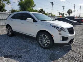 2024 Cadillac XT5 Premium Luxury AWD z VIN 1GYKNERS3RZ757814, wystawiony jako Copart lot #58976985 z przebiegiem 4 608 mil mil oraz Szkoda całkowita • Salvage title. Historia ofert i sprzedaży dostępna na DreamBid. Obrazek 4.