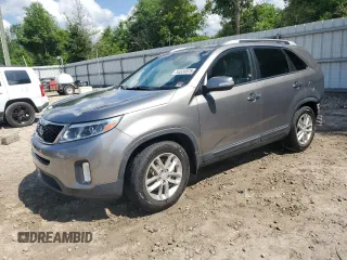 2014 Kia Sorento LX z VIN 5XYKT3A68EG455894, wystawiony jako Copart lot #54524575 z przebiegiem 144 326 mil mil oraz Szkody całkowita. Historia ofert i sprzedaży dostępna na DreamBid. Obrazek 1.