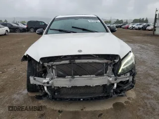 2019 Mercedes-Benz C 300 z VIN 55SWF8EB0KU321797, wystawiony jako Copart lot #53158085 z przebiegiem 52 313 mil mil oraz Szkoda całkowita • Salvage title. Historia ofert i sprzedaży dostępna na DreamBid. Obrazek 5.