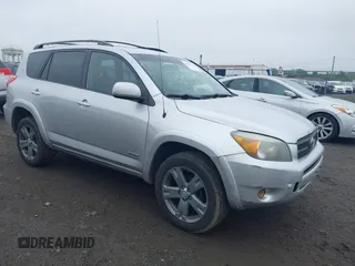 2008 Toyota RAV4 Sport с VIN JTMBD32V085173412, выставлен на аукционе IAAI как лот 42534510 с пробегом 198 742 миль миль и . История ставок и продаж доступна на DreamBid. Изображение 1.