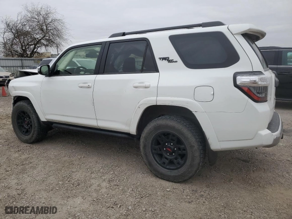 2022 Toyota 4Runner TRD Off Road Premium with VIN JTERU5JR5N6077033, listed as a Copart auction lot 45323235 with 33,746 mi miles and Salvage Title. Bid and sale history available at carsss.com. Image 2.