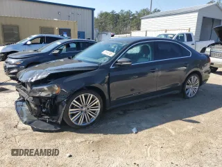 2015 Volkswagen Passat Sport с VIN 1VWBT7A32FC041672, выставлен на аукционе Copart как лот 47224975 с пробегом 49 916 миль миль и Списание • Salvage title. История ставок и продаж доступна на DreamBid. Изображение 1.