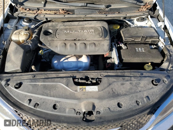2015 Chrysler 200 C with VIN 1C3CCCCB3FN527646, listed as a Copart auction lot 42138125 with 203,105 mi miles and Salvage Title. Bid and sale history available at DreamBid. Image 11.