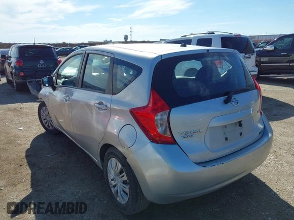 2015 Nissan Note S Plus z VIN 3N1CE2CP2FL402023, wystawiony jako IAAI lot #41461979 z przebiegiem 165 437 mil mil oraz . Historia ofert i sprzedaży dostępna na DreamBid. Obrazek 3.