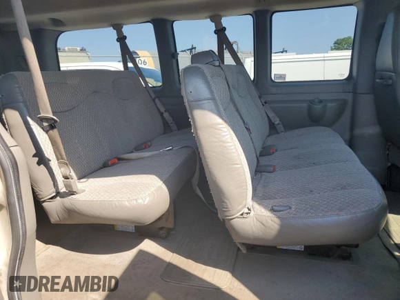 2007 Chevrolet Express Passenger with VIN 1GAHG35U971182578, listed as a Copart auction lot 63340025 with 166,667 mi miles and Salvage title. Bid and sale history available at DreamBid. Image 10.