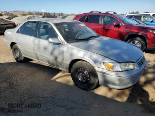 2001 Toyota Camry CE with VIN 4T1BG22K01U059585, listed as a Copart auction lot 89218725 with 253,747 mi miles and Clean Title. Bid and sale history available at carsss.com. Image 4.