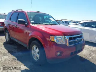 2012 Ford Escape XLT with VIN 1FMCU0D72CKA49438, listed as a IAAI auction lot 41650796 with 137,387 mi miles. Bid and sale history available at carsss.com. Image 1.
