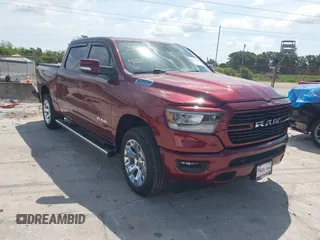 2021 Ram 1500 Big Horn z VIN 1C6SRFFT6MN533571, wystawiony jako IAAI lot #42365598 z przebiegiem 22 019 mil mil oraz . Historia ofert i sprzedaży dostępna na DreamBid. Obrazek 1.