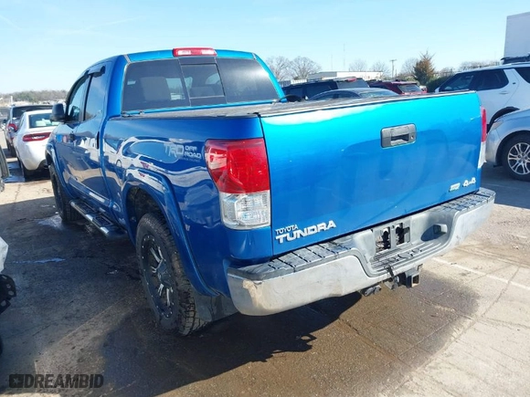 2010 Toyota Tundra 4WD Truck with VIN 5TFUW5F11AX143609, listed as a IAAI auction lot 41498326 with 140,716 mi miles. Bid and sale history available at carsss.com. Image 3.