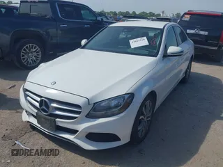 2017 Mercedes-Benz C 300 с VIN 55SWF4JB2HU202317, выставлен на аукционе IAAI как лот 42025218 с пробегом 72 923 миль миль и . История ставок и продаж доступна на DreamBid. Изображение 2.