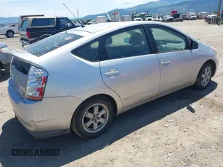2007 Toyota Prius with VIN JTDKB20U173292588, listed as a IAAI auction lot 42274135 with Not provided miles and . Bid and sale history available at DreamBid. Image 4.