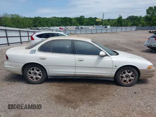 2001 Oldsmobile Intrigue GL with VIN 1G3WS52H41F194437, listed as a IAAI auction lot 42047399 with 175,859 mi miles. Bid and sale history available at carsss.com. Image 17.